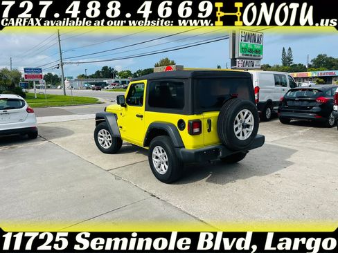 Used 2023 Jeep Wrangler Sport AWD/4WD image 5
