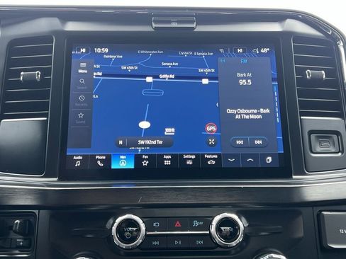 Used 2025 Ford F250 Lariat w/ Chrome Package image 23