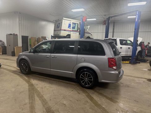 Used 2018 Dodge Grand Caravan GT image 5