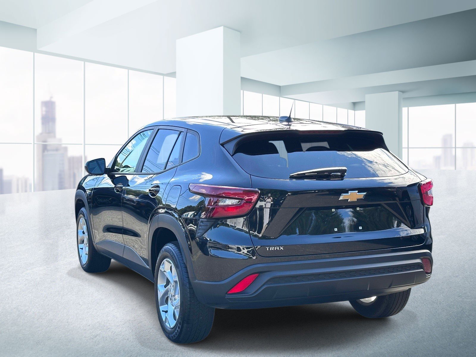 Used 2024 Chevrolet Trax LS w/ LS Convenience Package FWD image 3