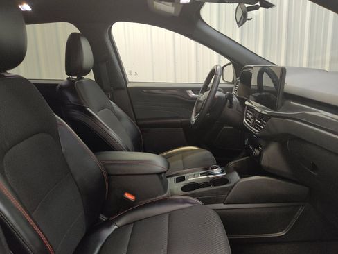 Used 2024 Ford Escape ST-Line w/ Tech Pack #1 FWD image 21