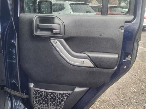 Used 2013 Jeep Wrangler Unlimited Sport image 28