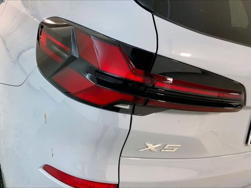 New 2026 BMW X5 xDrive40i w/ M Sport Package image 14