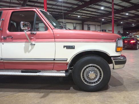 Used 1994 Ford F250 XLT RWD image 11