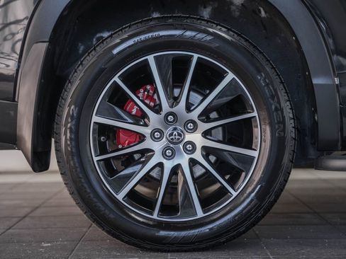 Used 2018 Toyota Highlander XLE w/ Protection Package #3 image 14