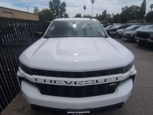 Used 2022 Chevrolet Silverado 1500 Custom image 1