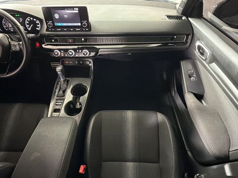 Used 2025 Honda Civic Sport image 30