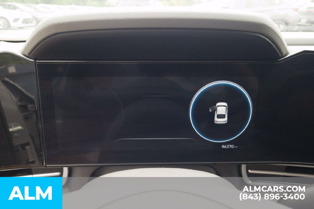 Used 2025 Hyundai Elantra SEL FWD image 9