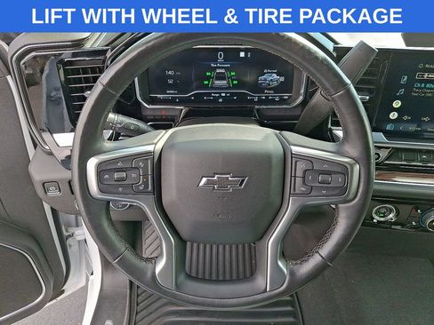 Used 2022 Chevrolet Silverado 1500 RST AWD/4WD image 15