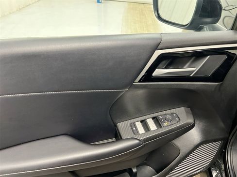 Used 2024 Mitsubishi Outlander SE image 21