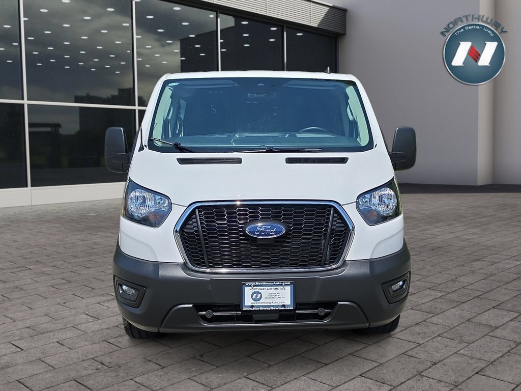 Used 2025 Ford Transit 250 Low Roof w/ Exterior Upgrade Package RWD image 8