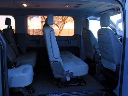 Used 2018 Ford Transit 350 XLT image 18