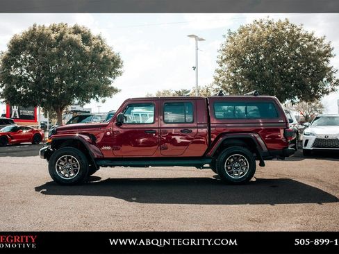 Used 2021 Jeep Gladiator Overland w/ Popular Equipment Package AWD/4WD image 4