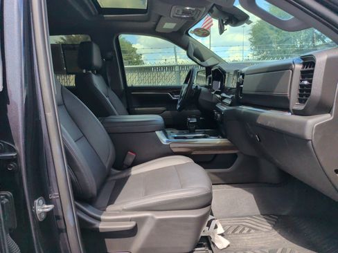 Used 2024 Chevrolet Silverado 1500 RST AWD/4WD image 33