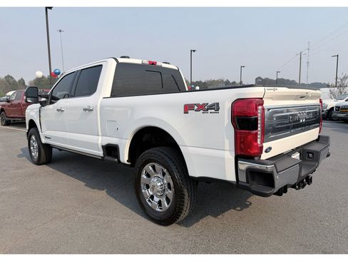 Used 2025 Ford F250 King Ranch w/ Chrome Package image 7