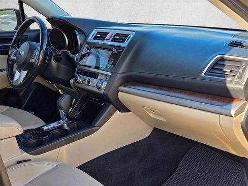 Used 2015 Subaru Outback 2.5i Limited AWD/4WD image 18