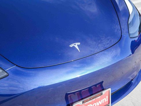 Used 2023 Tesla Model 3 Standard Range RWD image 5