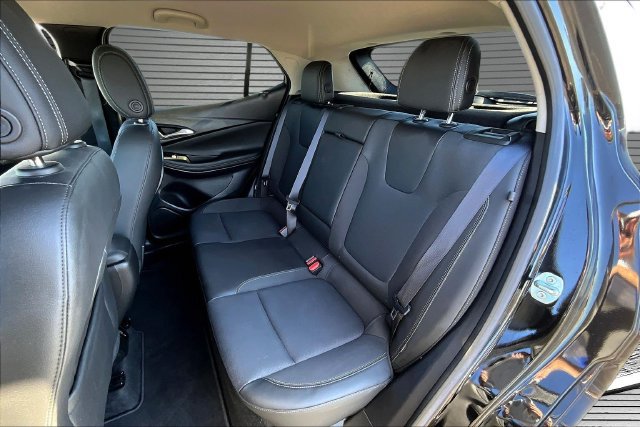 Used 2023 Buick Encore GX Select w/ Sport Touring Package FWD image 21