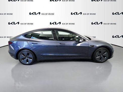 Used 2021 Tesla Model 3 Standard Range Plus RWD image 9