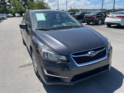 Used 2016 Subaru Impreza 2.0i Premium w/ Popular Package #1 AWD/4WD image 4