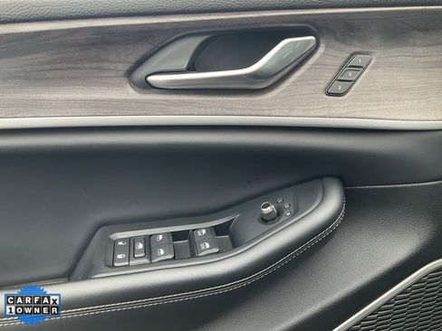 Used 2022 Jeep Grand Cherokee Limited 4xe image 24