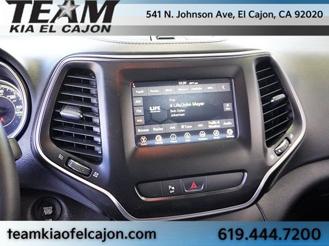 Used 2019 Jeep Cherokee Latitude Plus FWD image 27