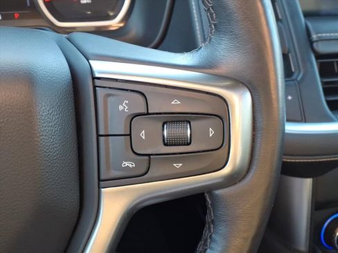 Used 2021 Chevrolet Tahoe Premier w/ Premium Package image 23