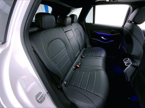 Used 2021 Mercedes-Benz GLC 300 4MATIC image 15