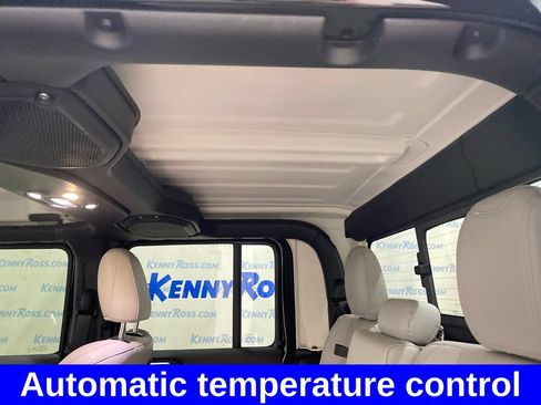 Used 2021 Jeep Gladiator Mojave AWD/4WD image 15