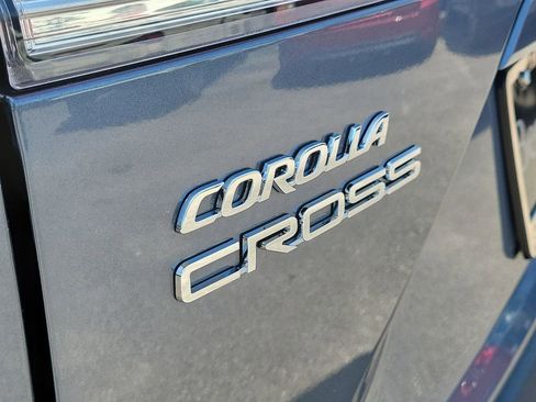 Used 2025 Toyota Corolla Cross L FWD image 5