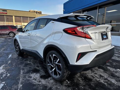 Used 2018 Toyota C-HR XLE image 18