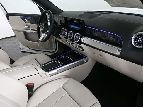 New 2026 Mercedes-Benz GLB 250 4MATIC image 24