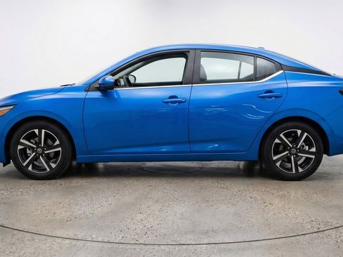 Used 2025 Nissan Sentra SV FWD image 5
