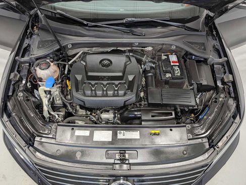 Used 2019 Volkswagen Passat 2.0T Wolfsburg w/ Wheels & Sunroof Package FWD image 14