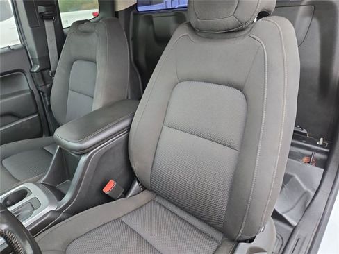 Used 2022 Chevrolet Colorado LT w/ Fleet Safety Package AWD/4WD image 32