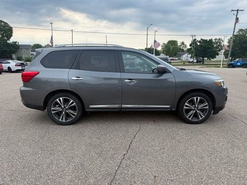 Used 2020 Nissan Pathfinder Platinum AWD/4WD image 10