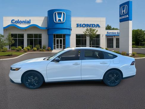 Used 2025 Honda Accord SE image 3