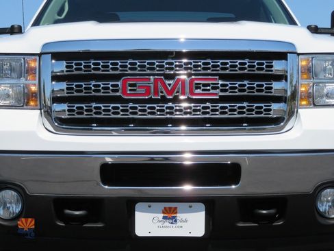 Used 2013 GMC Sierra 2500 SLT w/ SLT Convenience Package AWD/4WD image 38