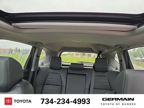 Used 2018 Honda CR-V Touring image 16
