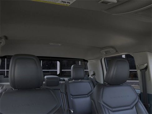 New 2025 Ford Maverick Lariat w/ Black Appearance Package image 12