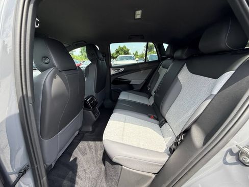 Used 2023 Volkswagen ID.4 Pro RWD image 22