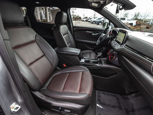 Used 2025 Chevrolet Blazer RS AWD/4WD image 28
