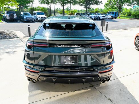 Used 2024 Lamborghini Urus Performante AWD/4WD image 6