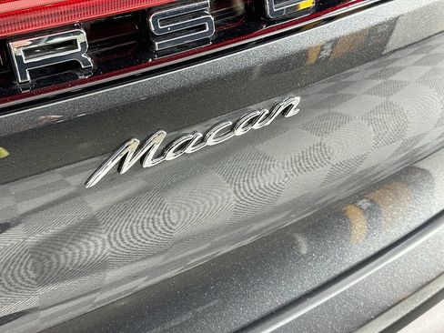Certified 2026 Porsche Macan AWD/4WD image 34