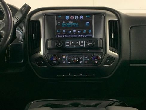 Used 2018 Chevrolet Silverado 1500 LT w/ All Star Edition AWD/4WD image 23