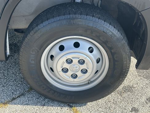 Used 2023 RAM ProMaster 3500 w/ Driver Convenience Group image 15