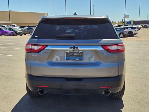 Certified 2018 Chevrolet Traverse LS FWD image 4