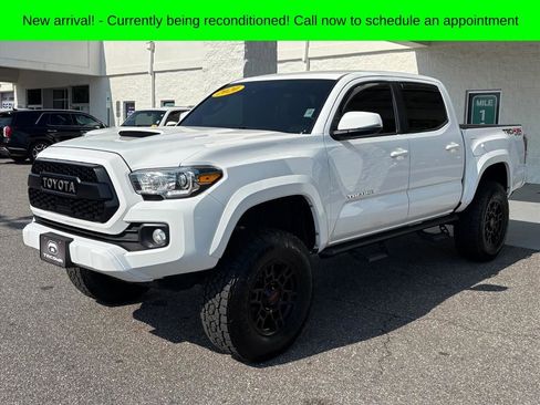 Used 2020 Toyota Tacoma TRD Sport AWD/4WD image 23