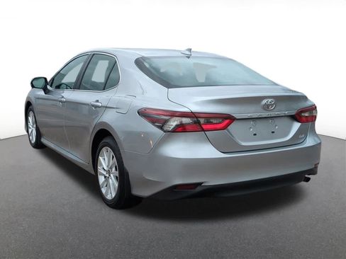 Used 2023 Toyota Camry LE image 4