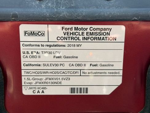 Used 2018 Ford Fusion SE w/ Fusion SE Technology Package FWD image 24